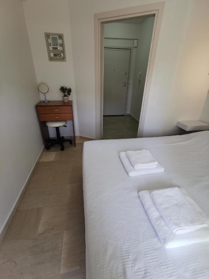 Thalassa Apartment *